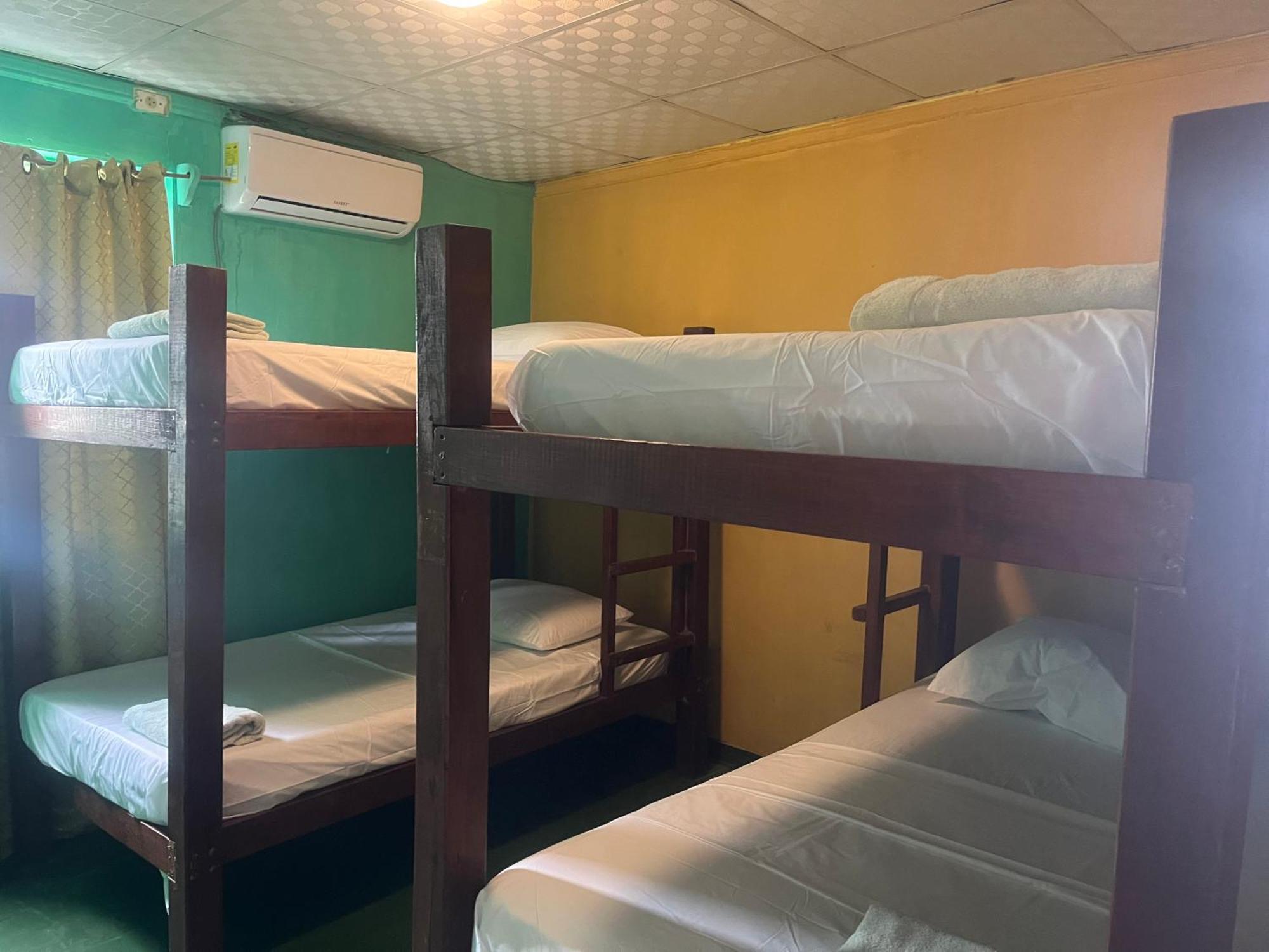 Hostal Cay Bastimentos Eksteriør bilde