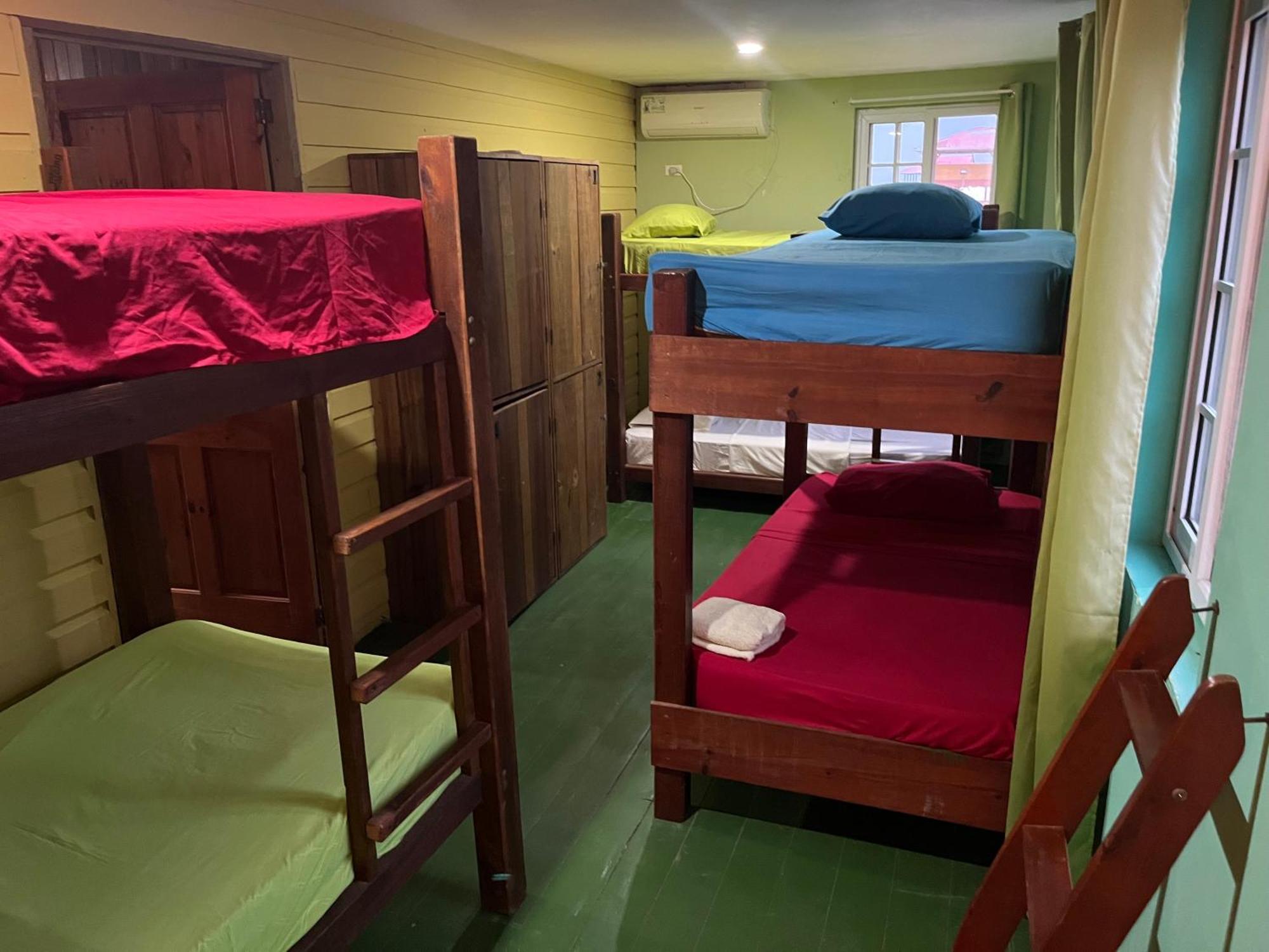Hostal Cay Bastimentos Eksteriør bilde