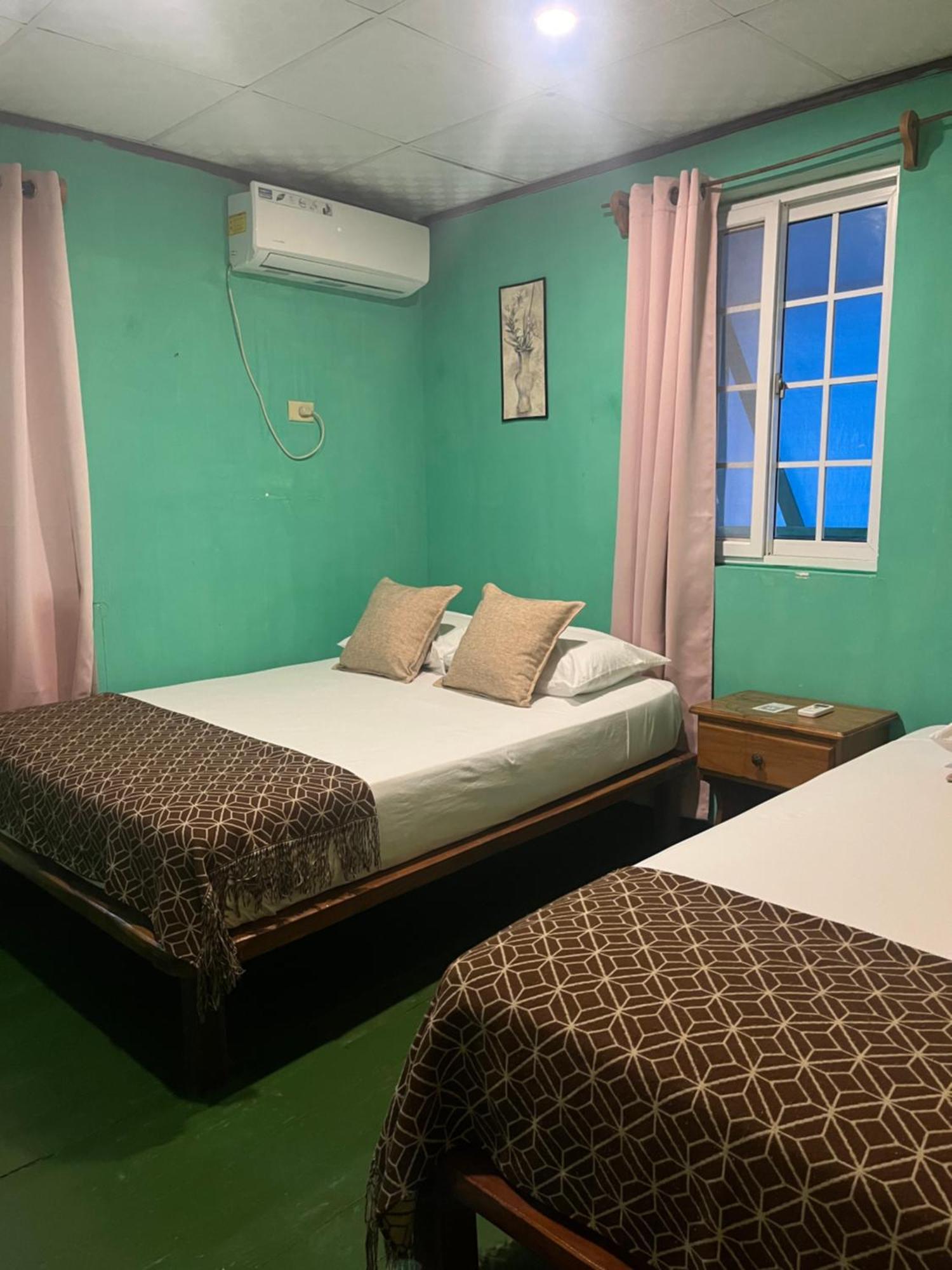 Hostal Cay Bastimentos Eksteriør bilde